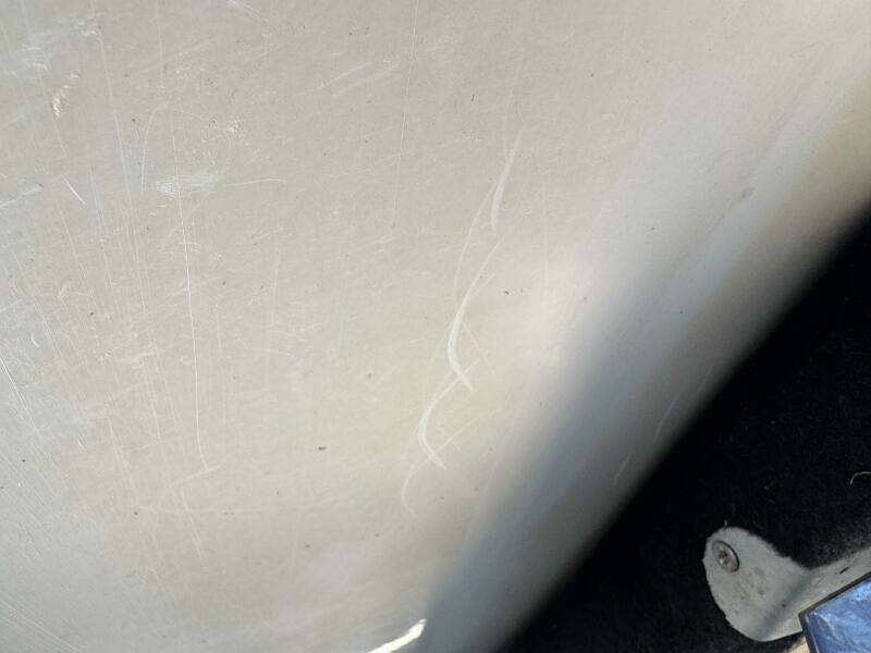 1999 Sea Ray 215 Express Cruiser