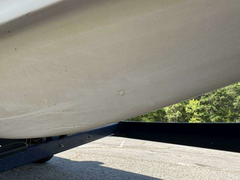 1999 Sea Ray 215 Express Cruiser