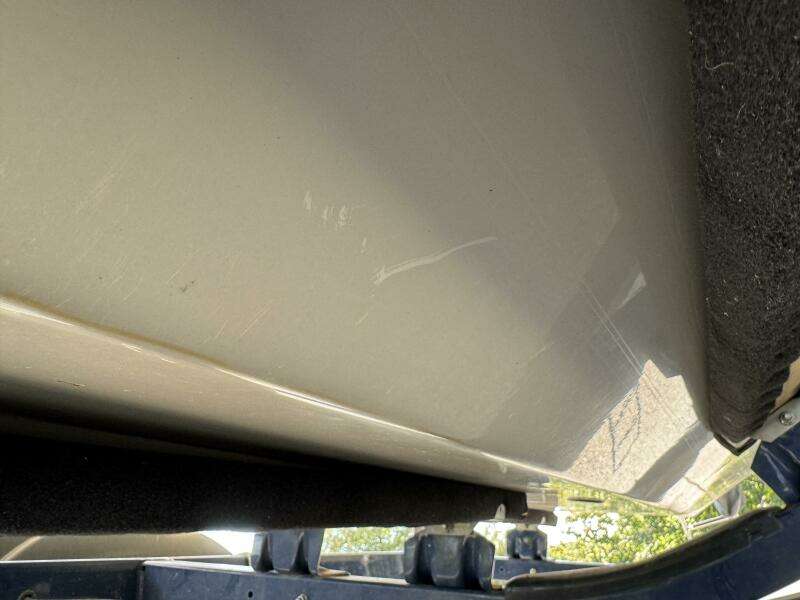 1999 Sea Ray 215 Express Cruiser