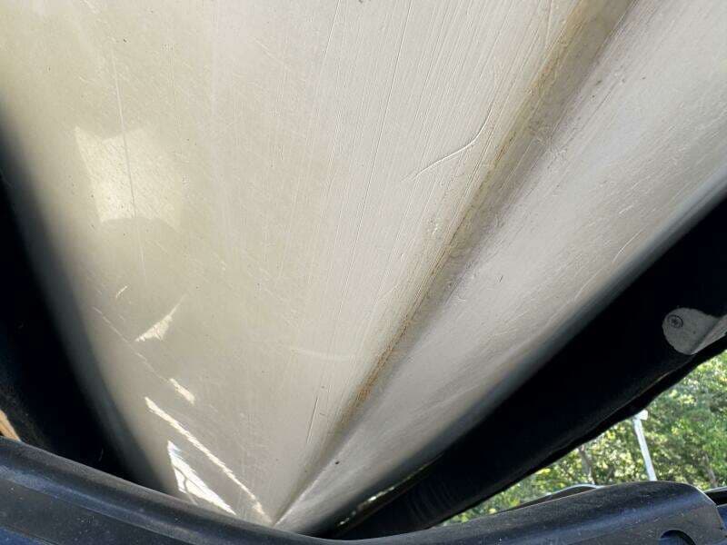 1999 Sea Ray 215 Express Cruiser