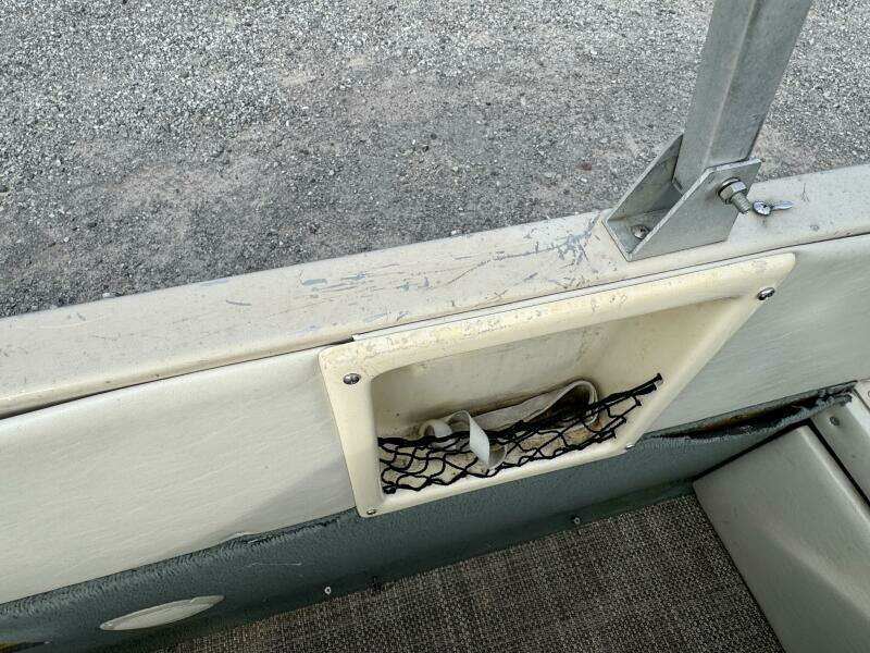 2002 Sun Tracker Party Deck 21