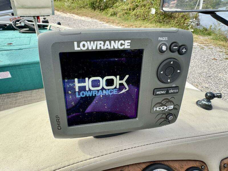 2002 Sun Tracker Party Deck 21