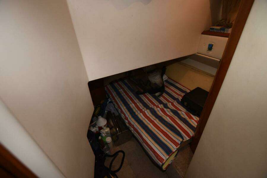 2006 Carver 46 Voyager