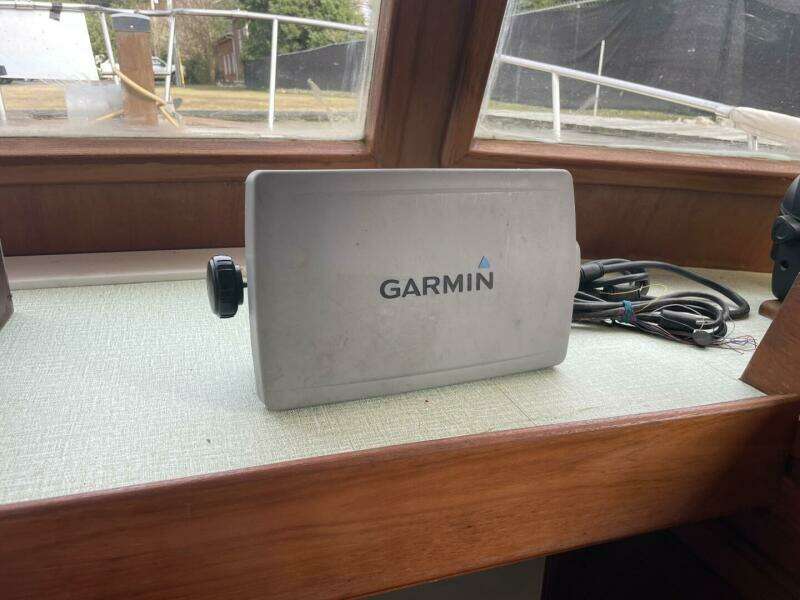 1991 Marine Trader 34 Double Cabin