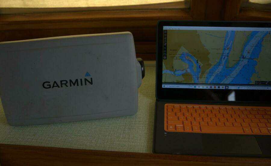 1991 Marine Trader 34 Double Cabin