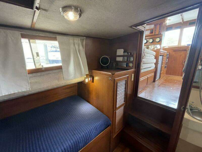 1991 Marine Trader 34 Double Cabin