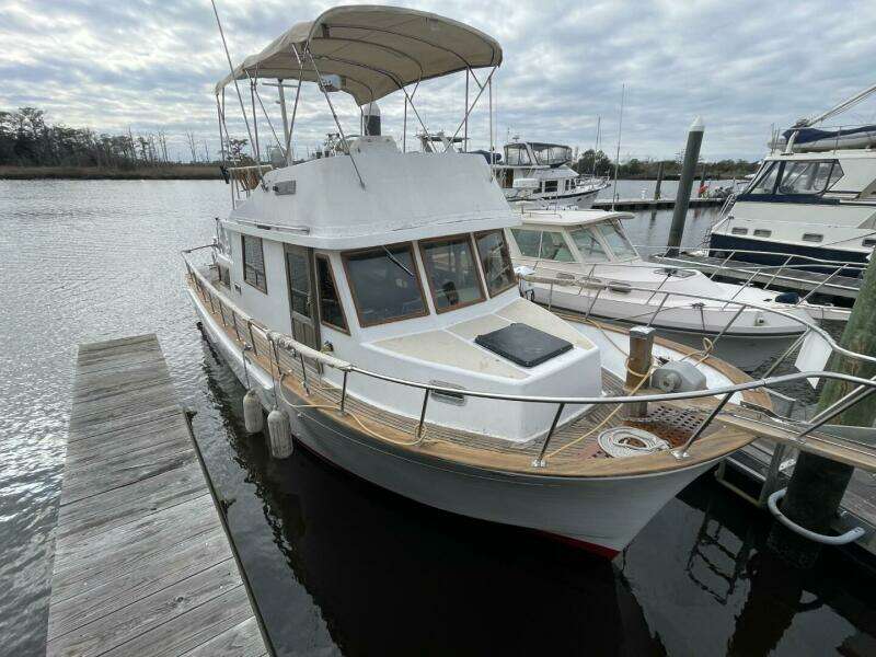 1991 Marine Trader 34 Double Cabin