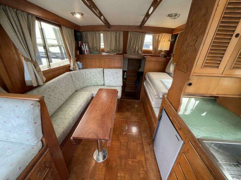 1991 Marine Trader 34 Double Cabin