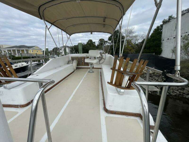 1991 Marine Trader 34 Double Cabin