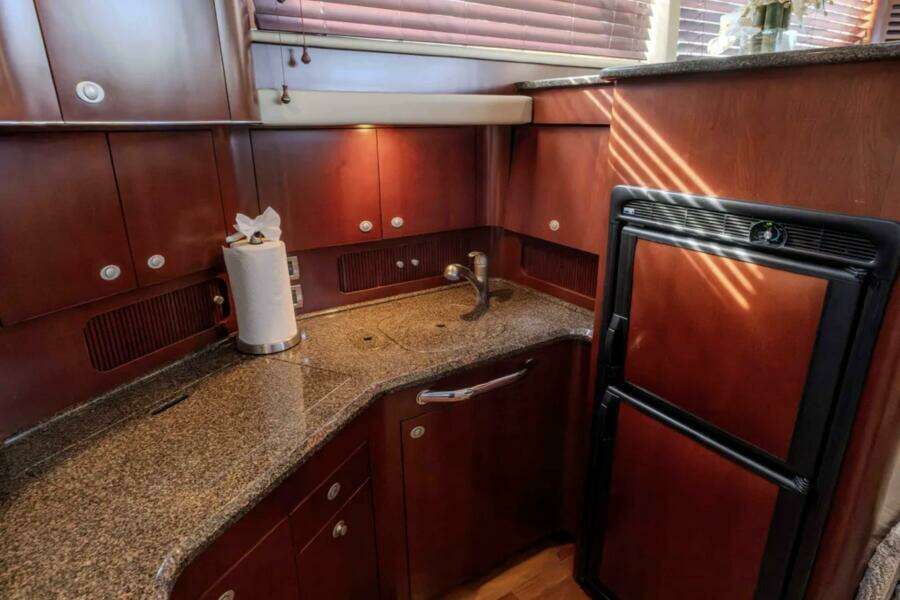 2006 Sea Ray 40 Motor Yacht