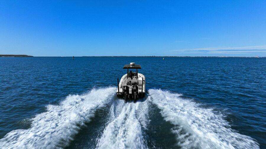 2021 ShearWater 270 SS Open Carolina