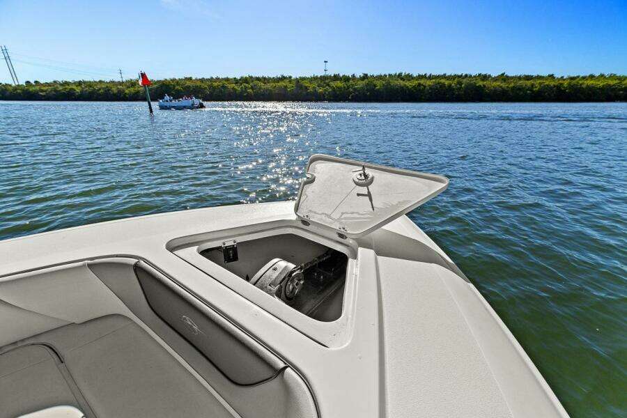 2021 ShearWater 270 SS Open Carolina