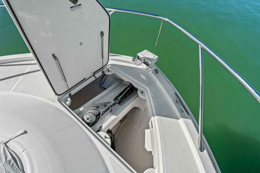 2016 Tiara Yachts 50 Flybridge