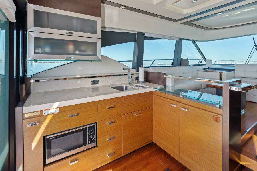 2016 Tiara Yachts 50 Flybridge - Galley