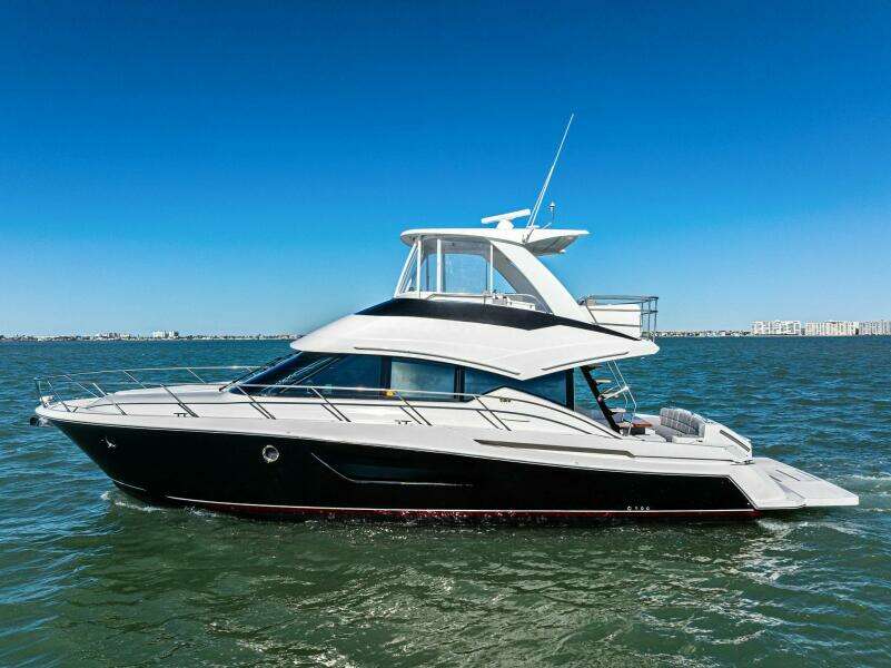 2016 Tiara Yachts 50 Flybridge - Profile