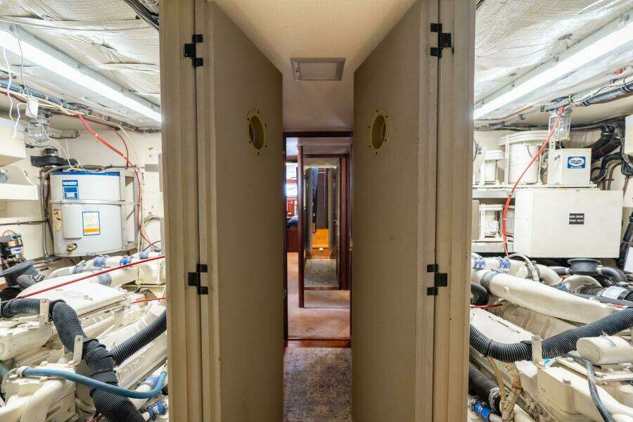 1985 Hatteras 53 Motor Yacht