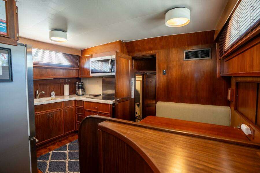 1985 Hatteras 53 Motor Yacht