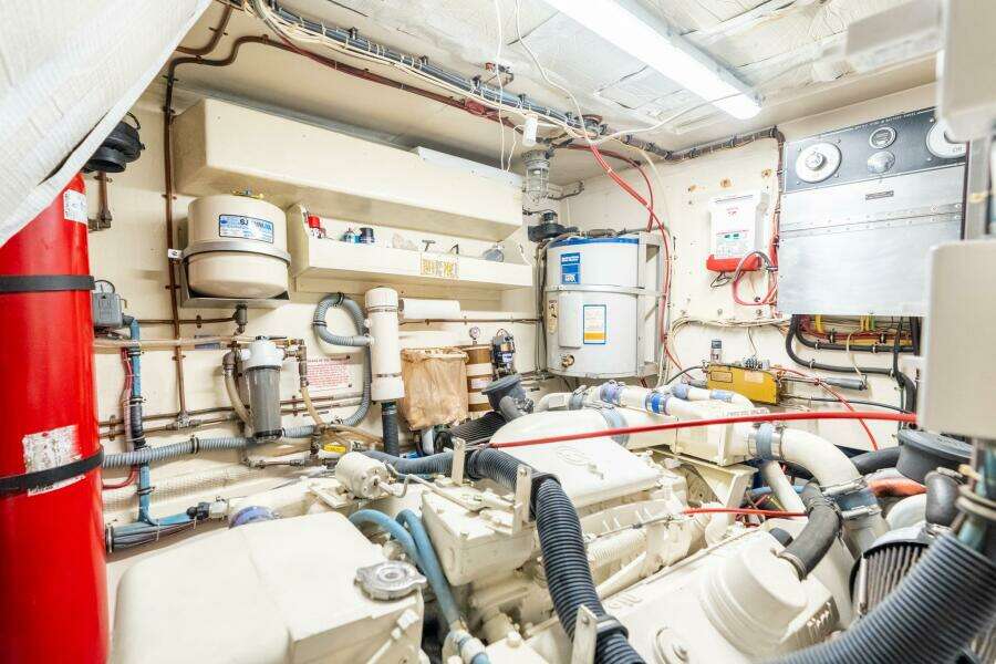 1985 Hatteras 53 Motor Yacht