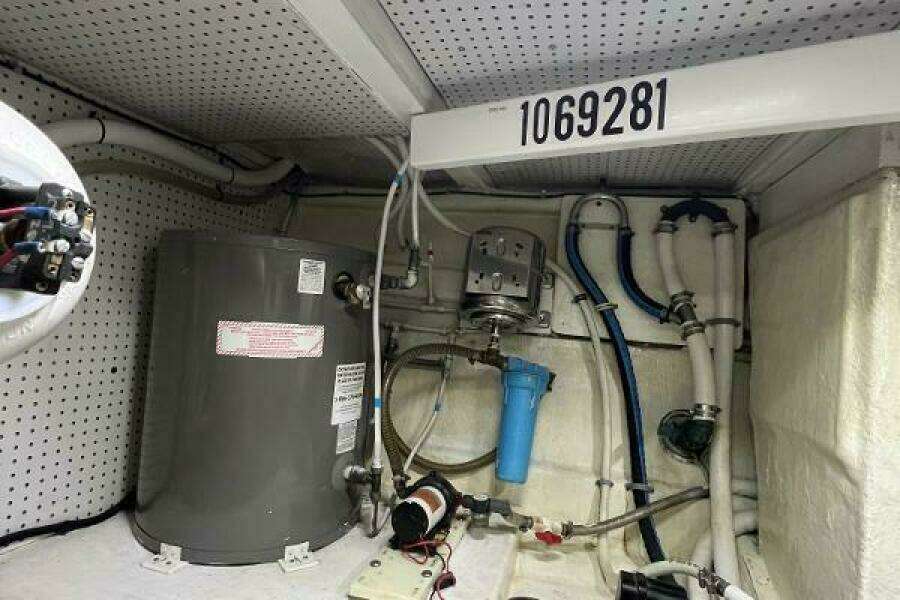 1998 Hyatt 51 Aft Cabin MY