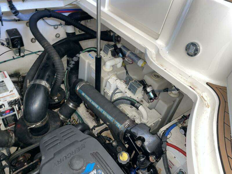 2006 Sea Ray 320 Sundancer