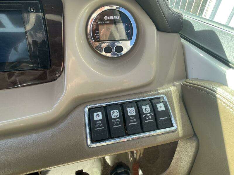 2016 Chaparral 210 Suncoast