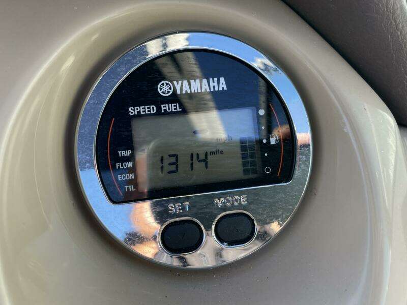 2016 Chaparral 210 Suncoast