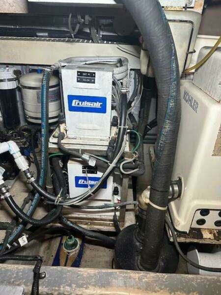 1989 Viking Sportfish 41