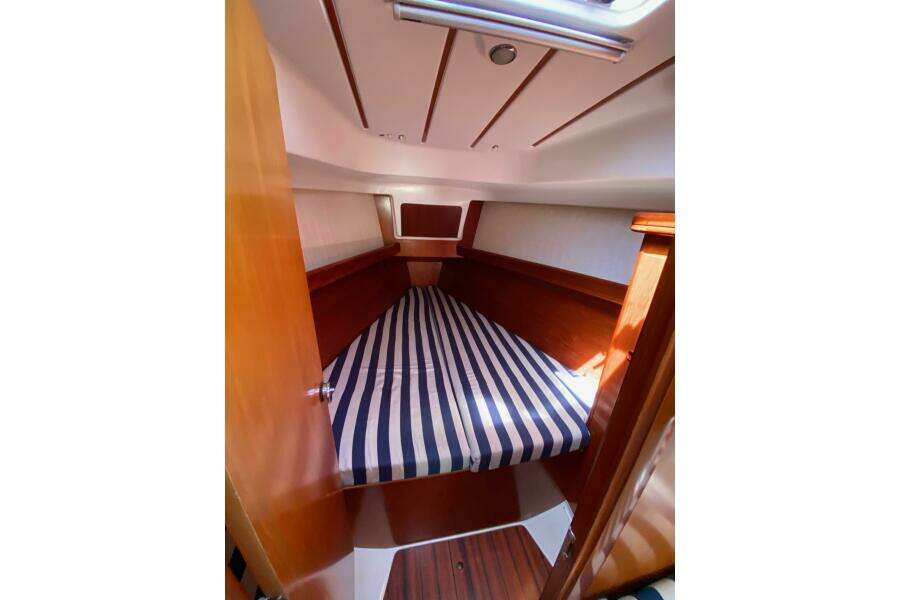2001 Beneteau Oceanis 361