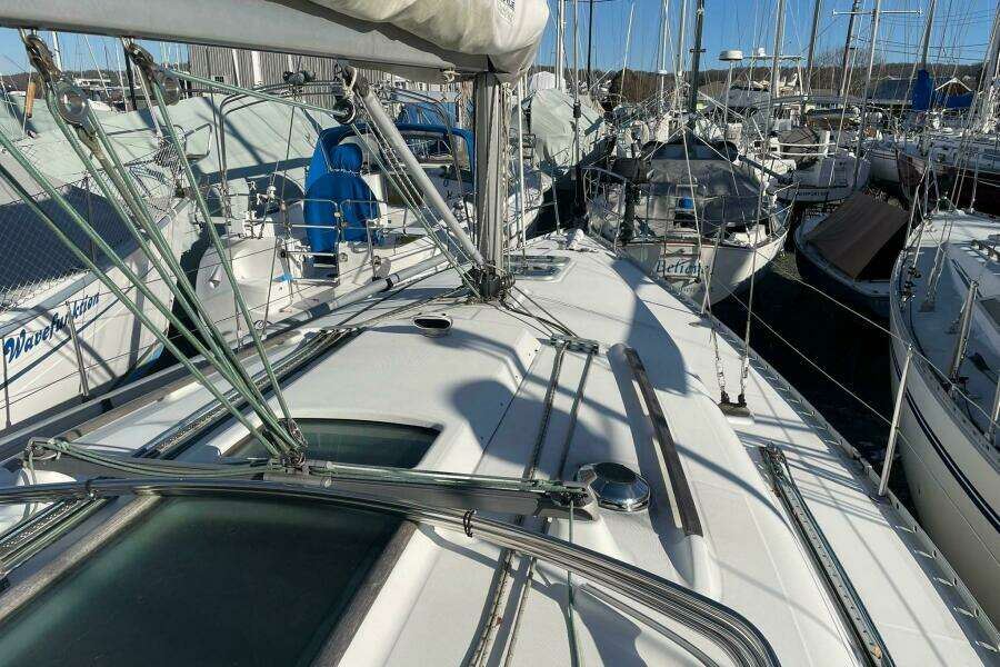 2001 Beneteau Oceanis 361