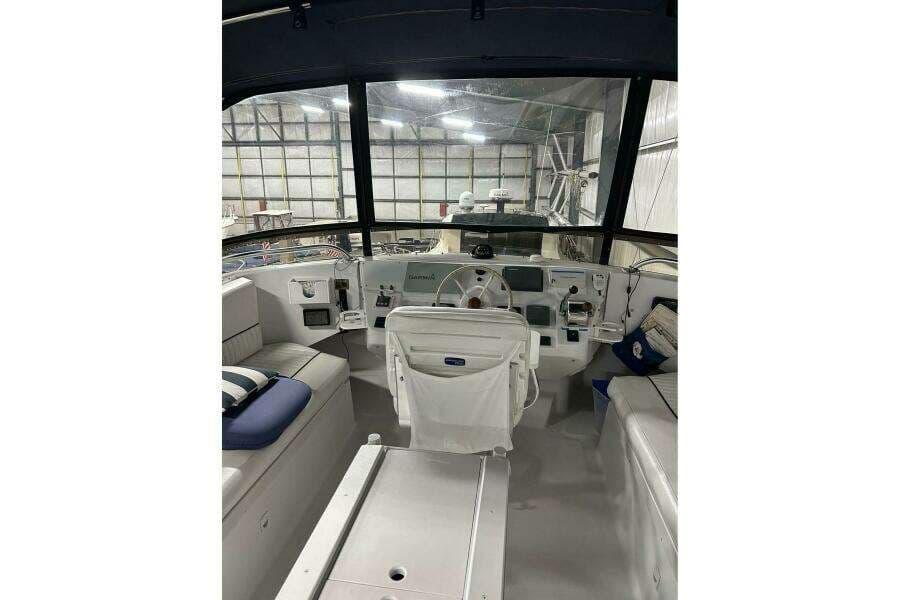 1999 Mainship 350