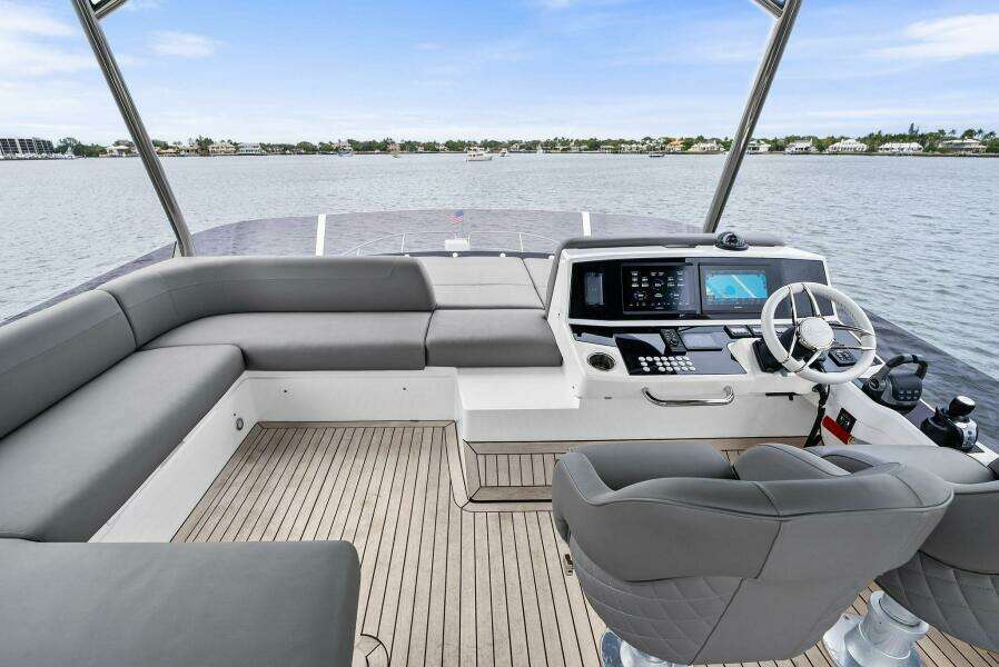 2025 Sunseeker 55 Manhattan
