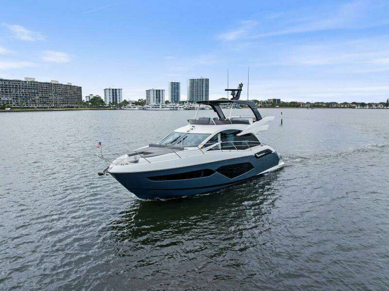 2025 Sunseeker 55 Manhattan