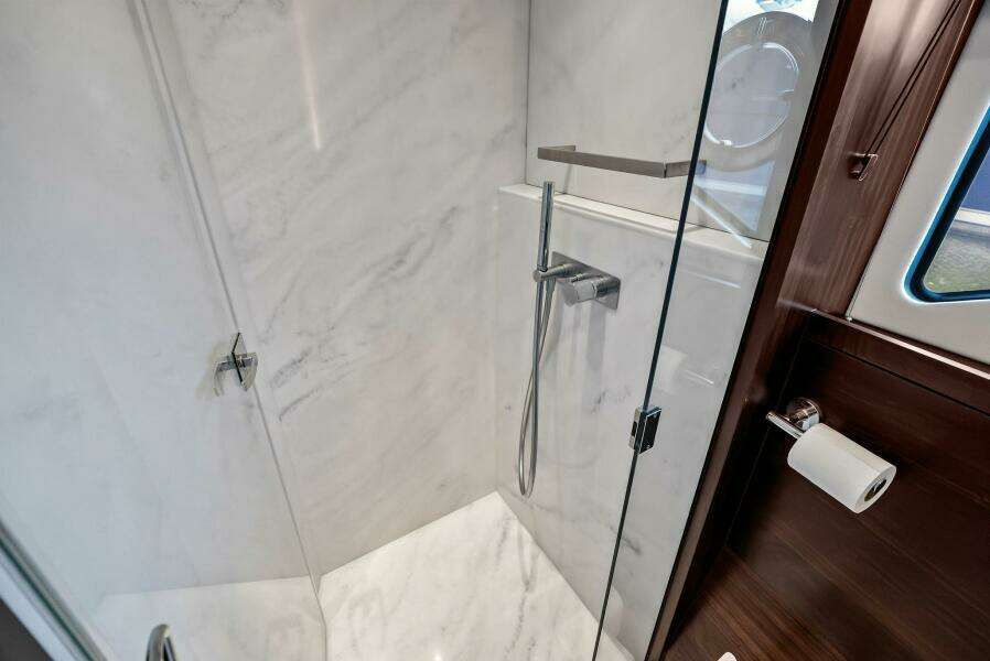 2025 Sunseeker 55 Manhattan