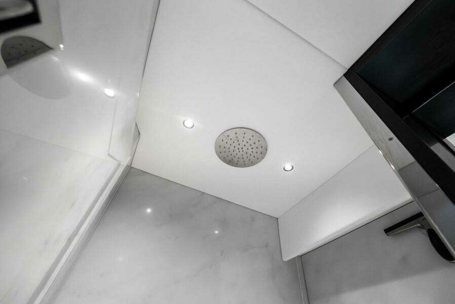 2025 Sunseeker 55 Manhattan