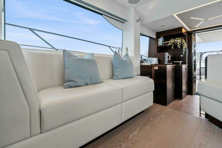 2025 Sunseeker 55 Manhattan