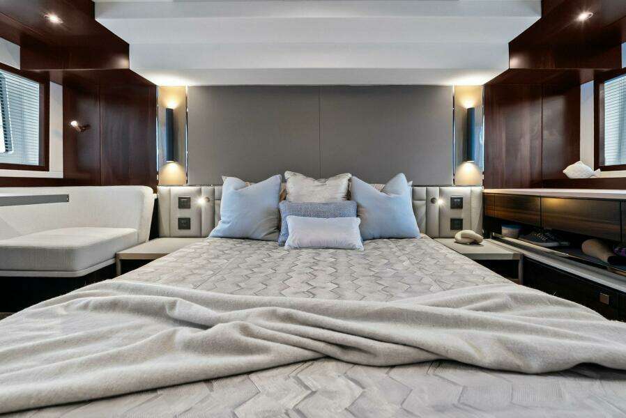 2025 Sunseeker 55 Manhattan