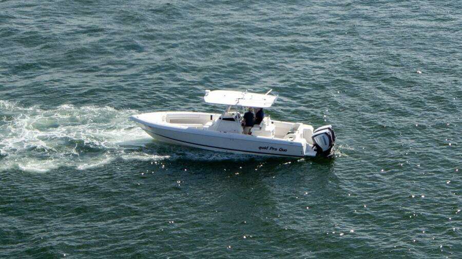 2013 Intrepid 300 Center Console