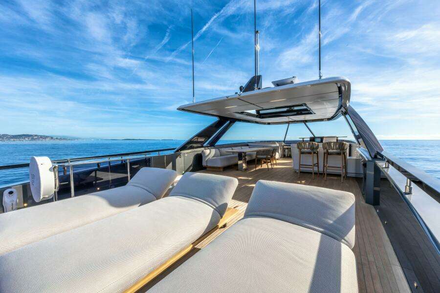 2025 Ferretti Yachts Ferretti 940