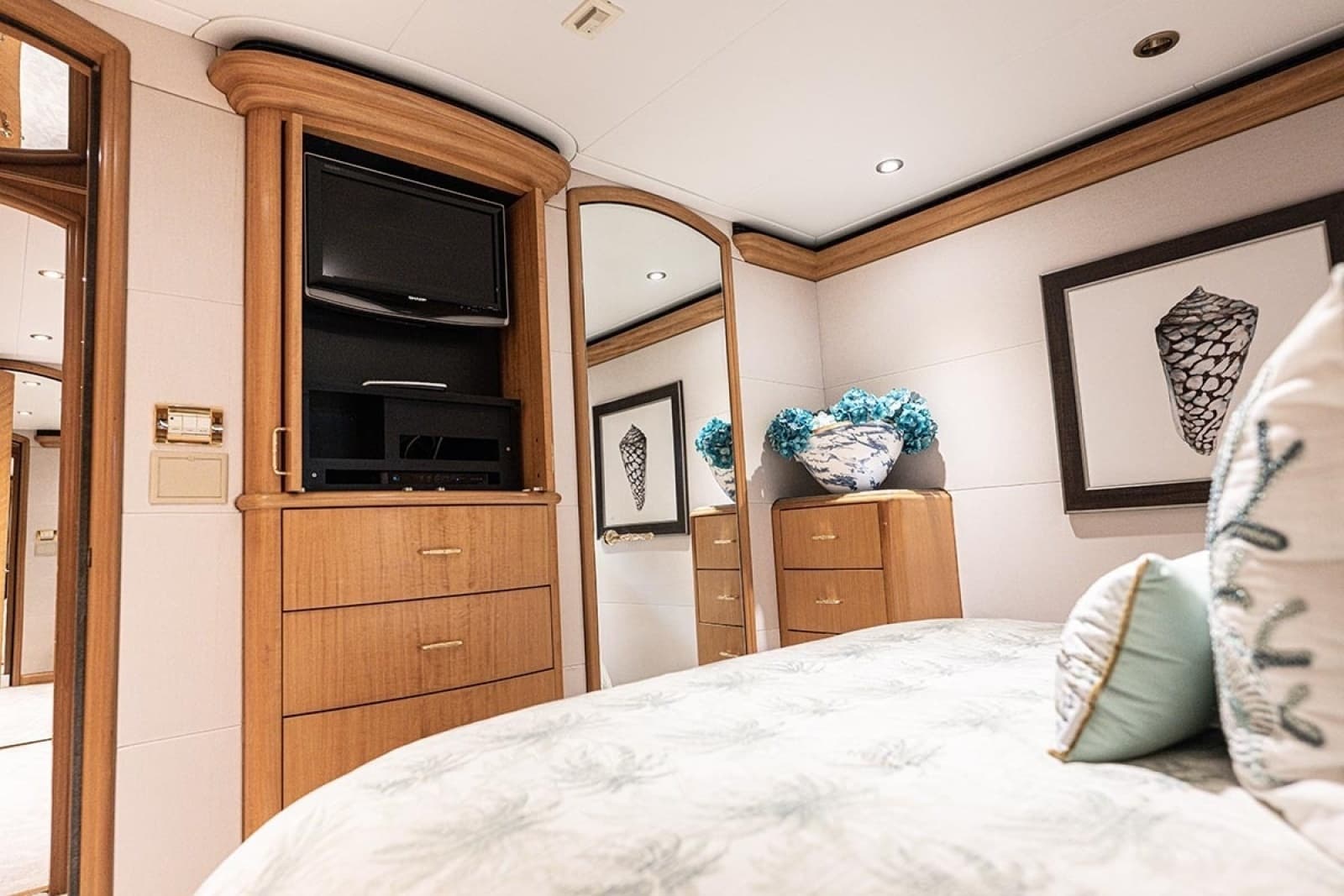 2003 Cheoy Lee Tri-Deck