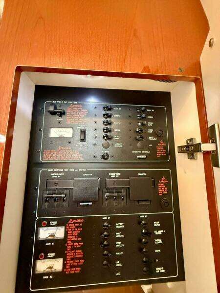 2016 Formula 37 Performance Cruiser