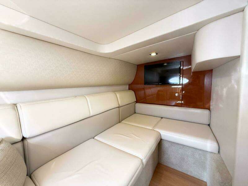 2016 Formula 37 Performance Cruiser