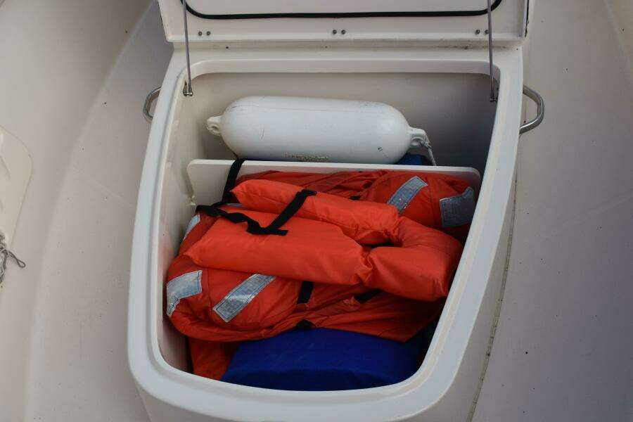 2012 Grady-White Canyon 271