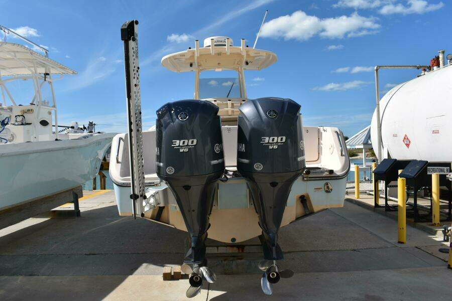 2012 Grady-White Canyon 271