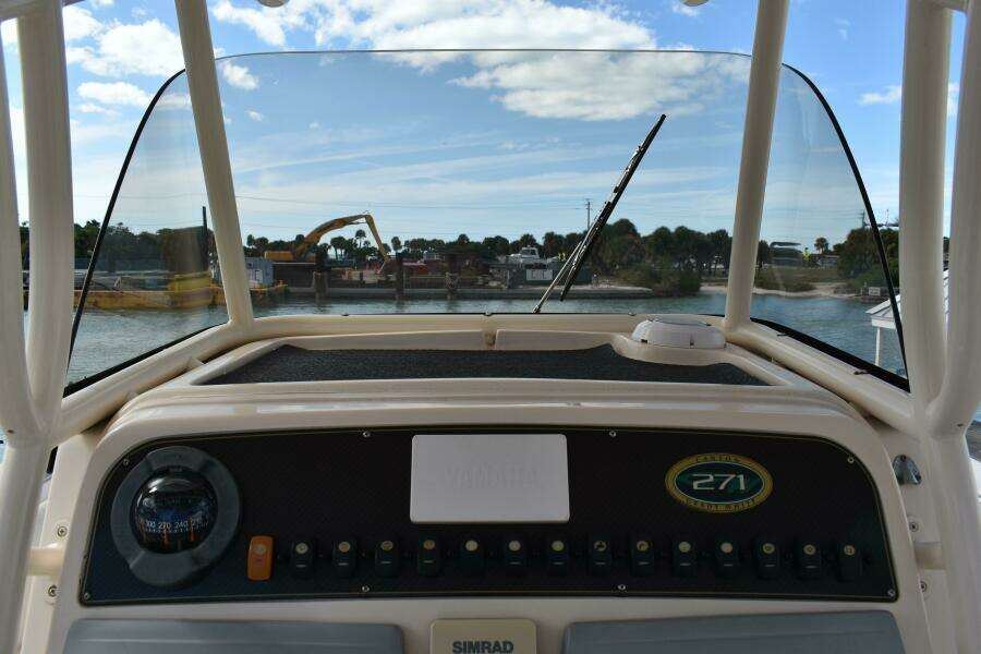 2012 Grady-White Canyon 271