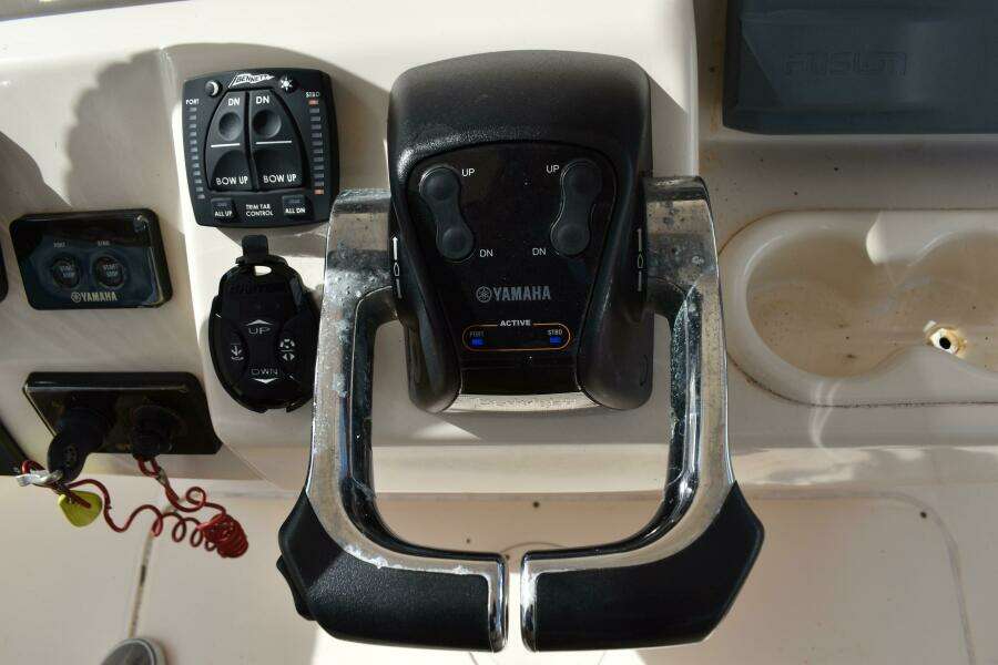 2012 Grady-White Canyon 271