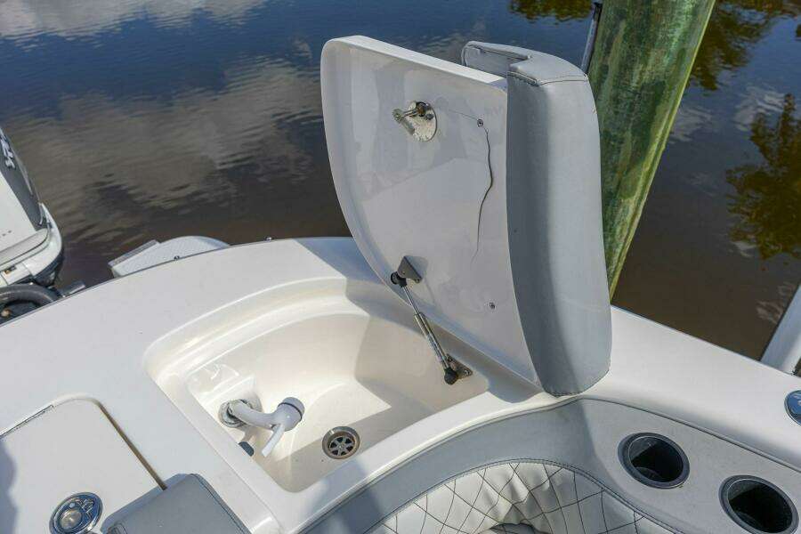 2010 Concept 4400 Sport Yacht