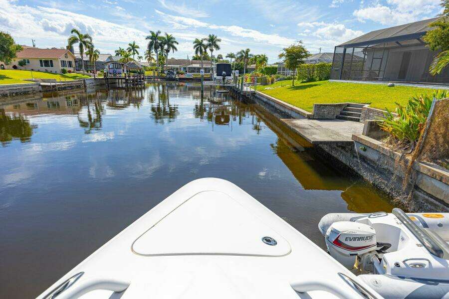 2010 Concept 4400 Sport Yacht