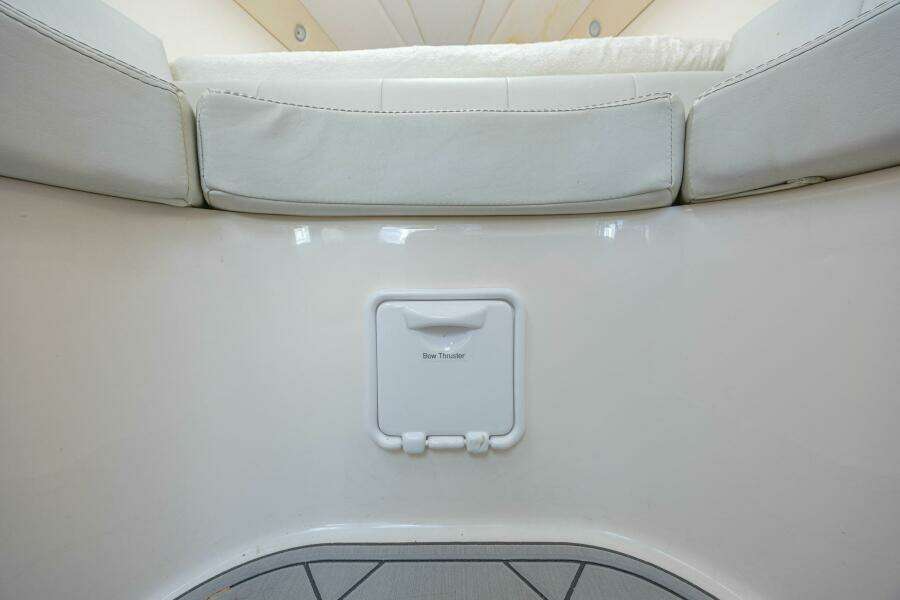 2010 Concept 4400 Sport Yacht