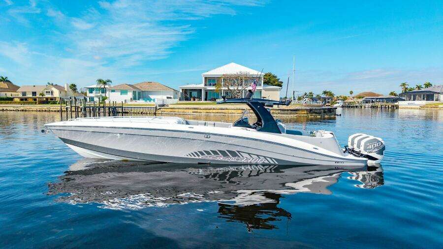 2010 Concept 4400 Sport Yacht