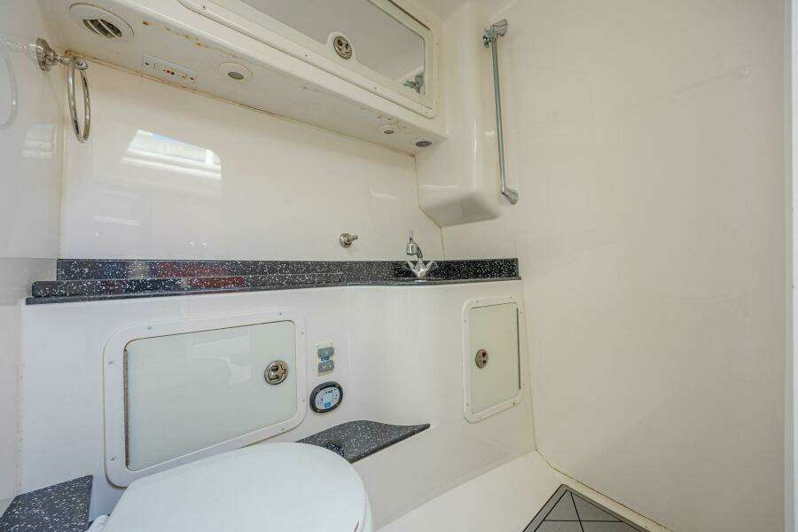 2010 Concept 4400 Sport Yacht